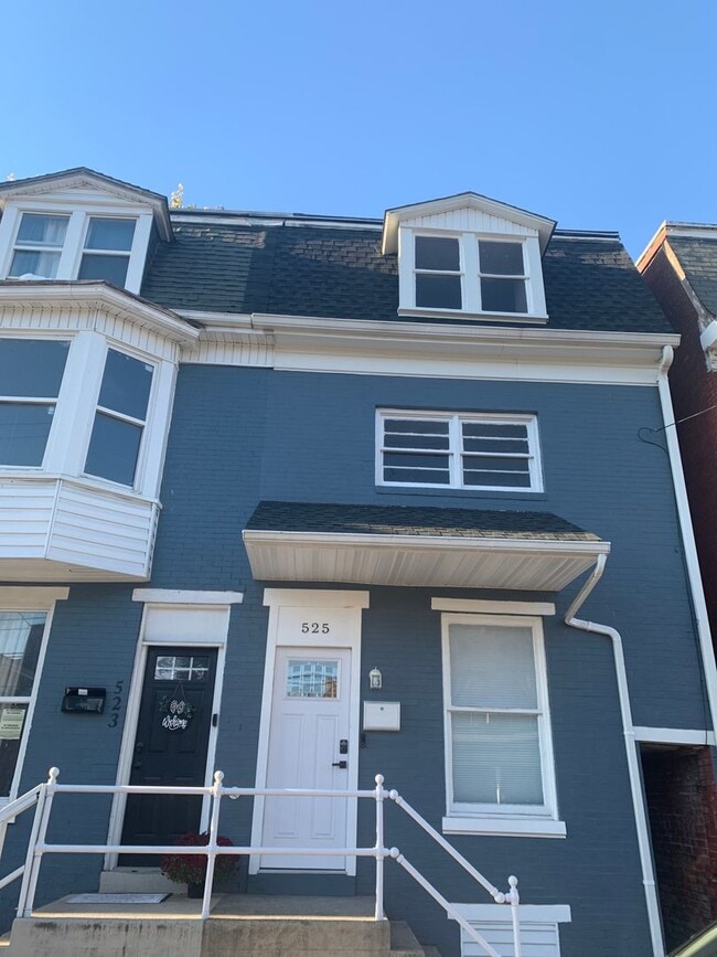 Building Photo - 525 E Philadelphia St