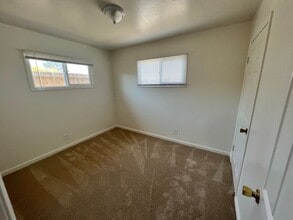 Building Photo - 1560 La Salle Ave