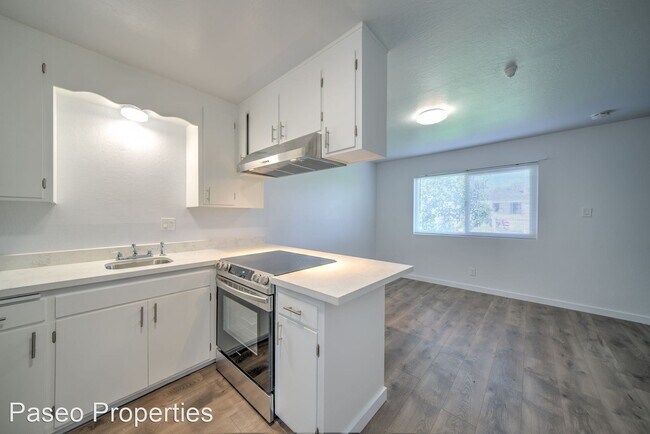 Building Photo - 408-418 Keller St