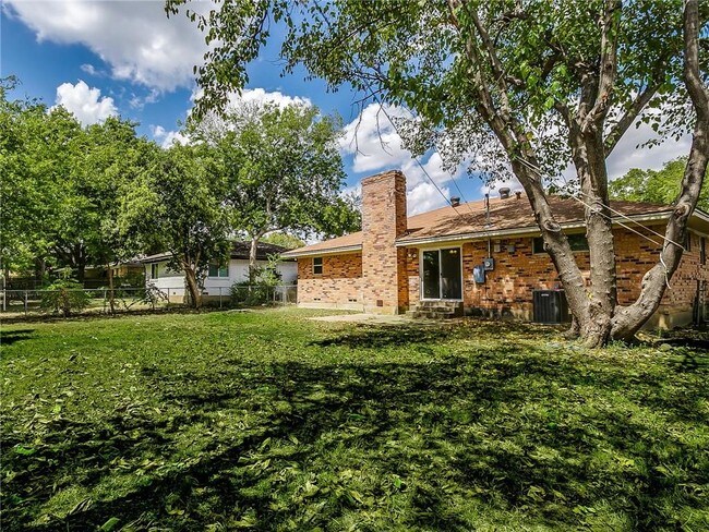 Building Photo - 312 Allenwood Dr