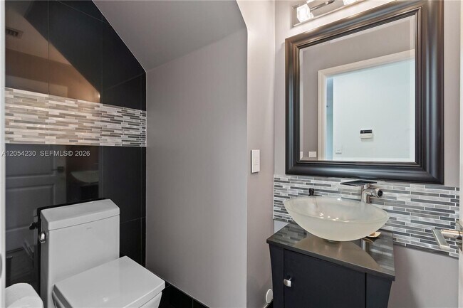 Foto del edificio - 5115 NW 116th Ave