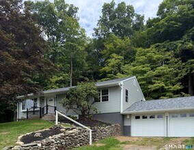 Building Photo - 211 Kent Hollow Rd
