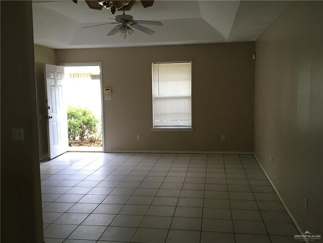 Foto del edificio - 2002 Angus St