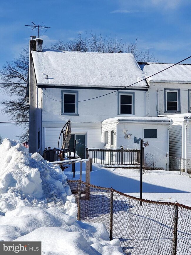 Foto del edificio - 407 Main St