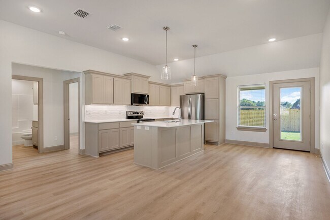 Building Photo - 3191 Dogwood Pk Blvd