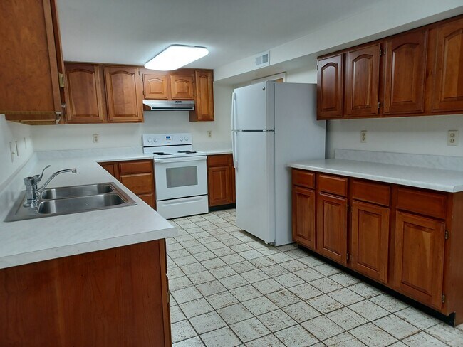 Kitchen - 6515 S Ogden St