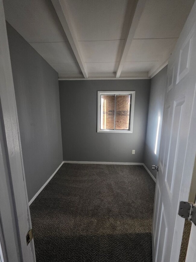 Building Photo - 3BD/1BA