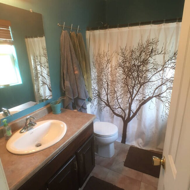 Full bathroom - 1470 Florida Rd