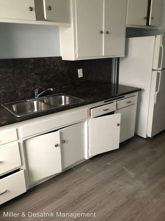 Building Photo - 3718 Vinton Ave