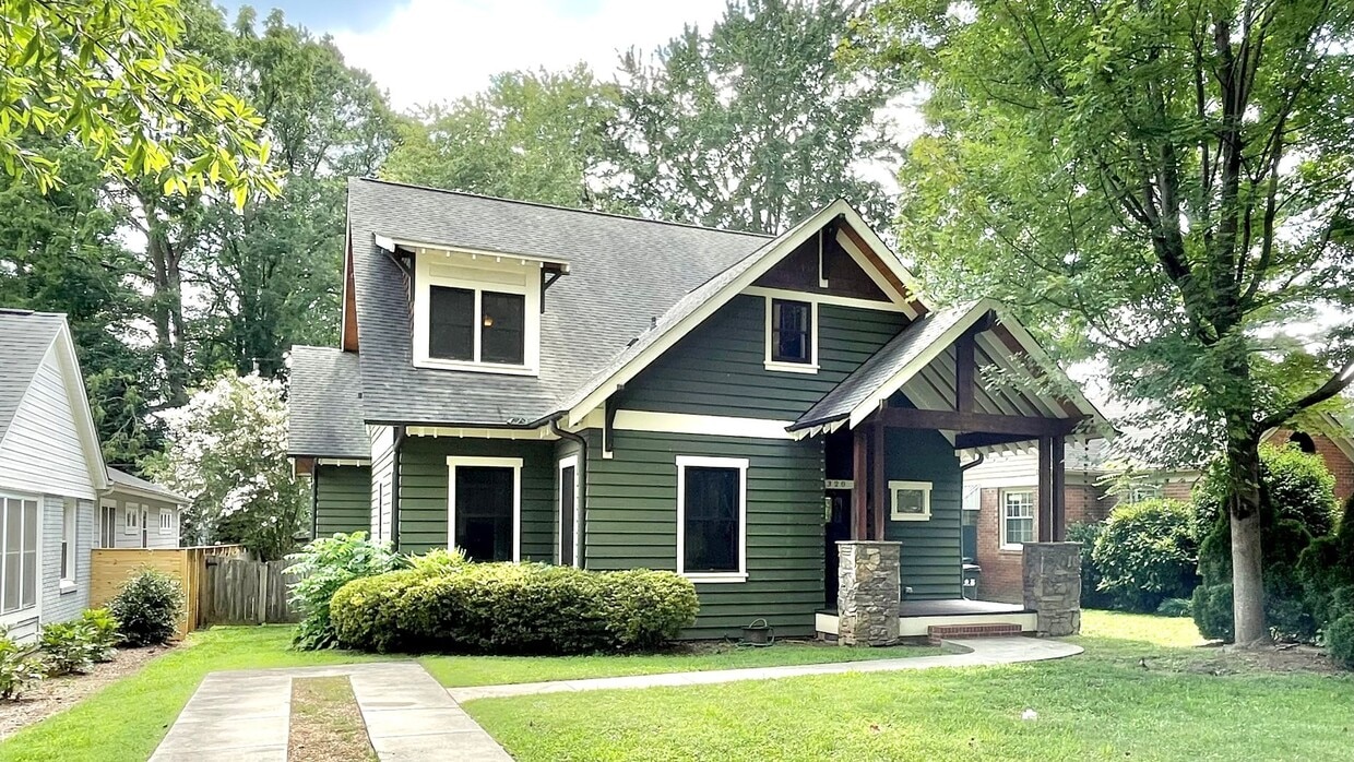 Primary Photo - 2320 Chesterfield Avenue