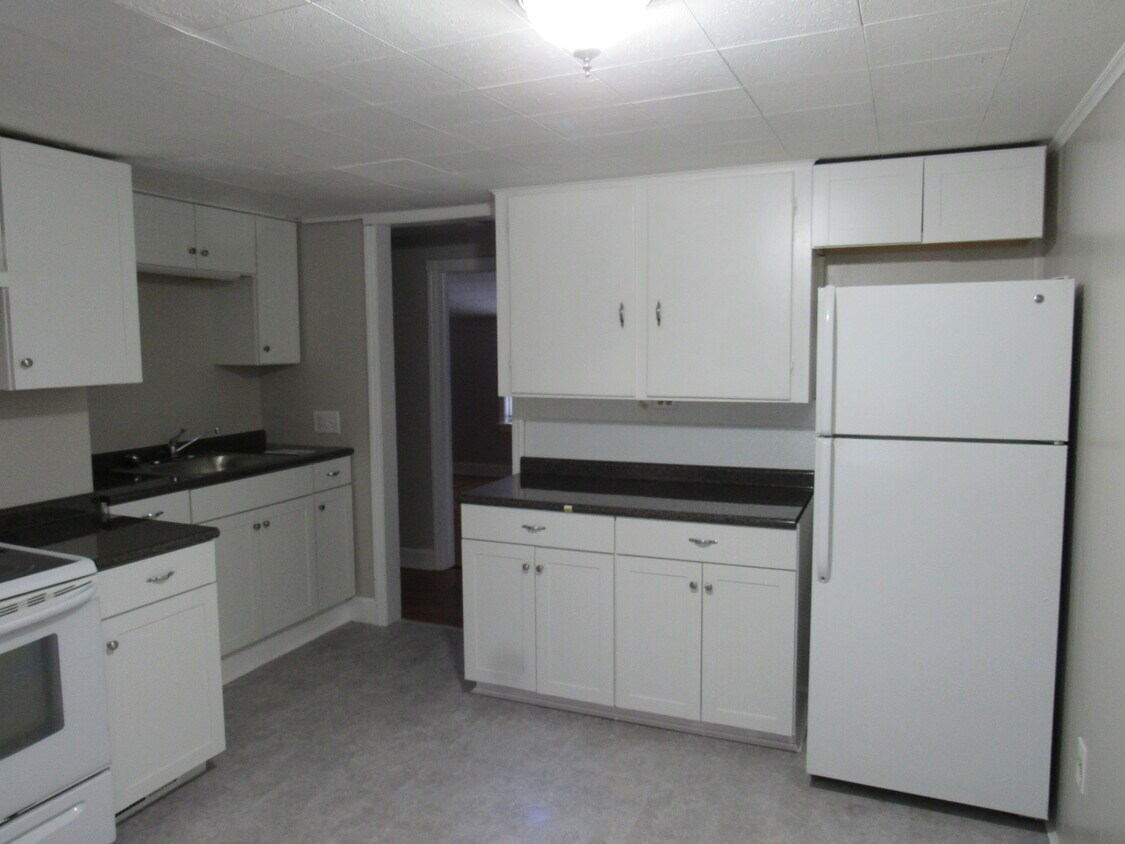Foto principal - 139 Christian Ave