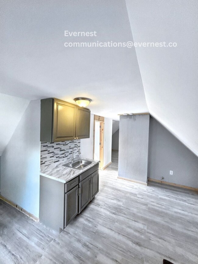 Foto del edificio - 10110 Parkgate Ave