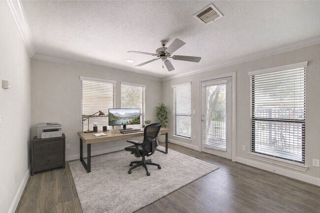 Foto del edificio - 1706 McDonald St