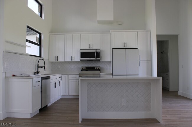 Foto del edificio - 4607 NW 31st Terrace