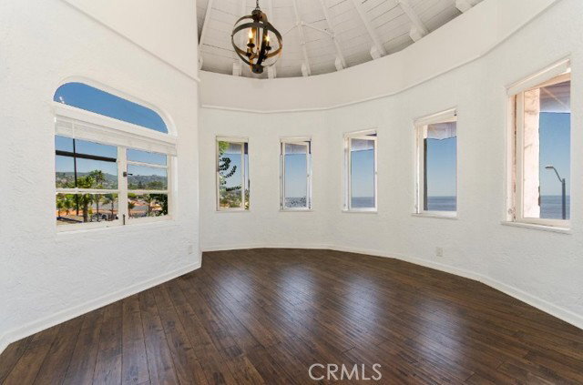 Foto del edificio - 212 N Coast Hwy