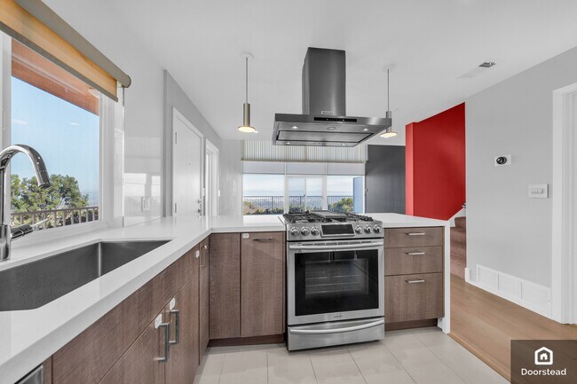 Building Photo - 3009 Melendy Dr