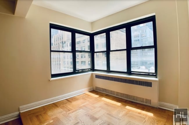 Building Photo - EAST 56 STREET