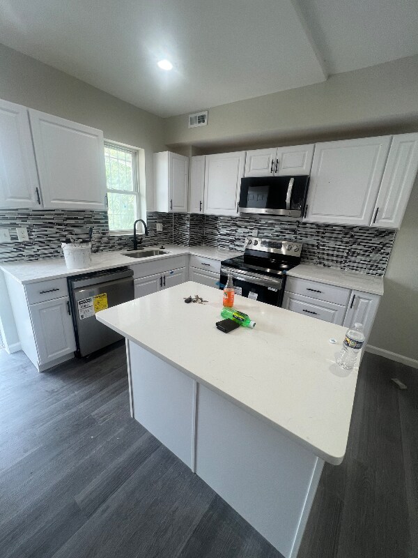 Building Photo - 503 N Glover St
