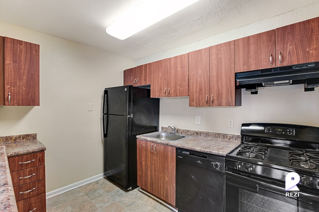 6435 HilMar Dr Unit 302, District Heights, MD 20747 Room for Rent in