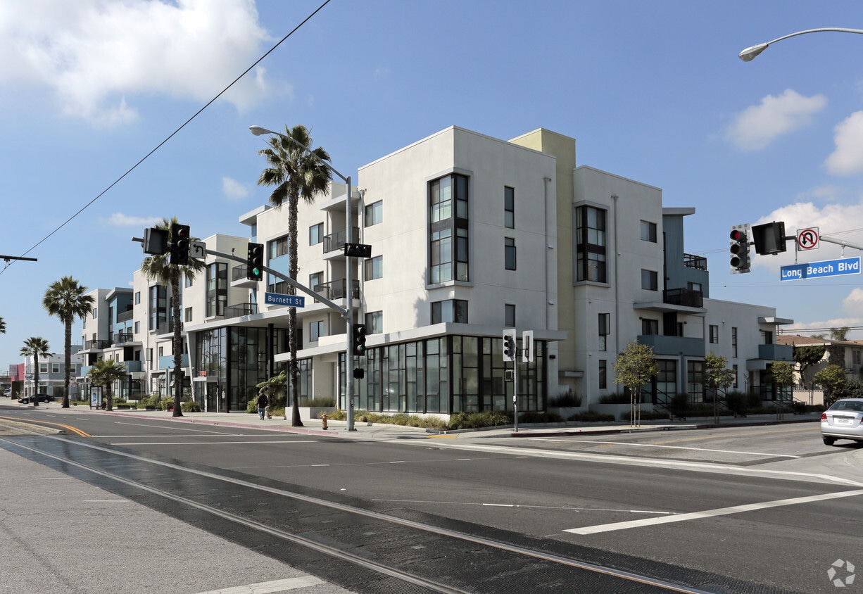 Primary Photo - Long Beach and Burnett