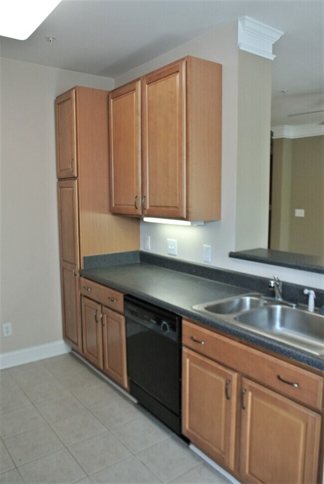 Foto del edificio - 1621 Providence Glen Dr