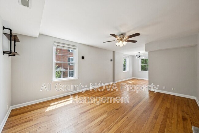 Foto del edificio - 4226 32nd St S