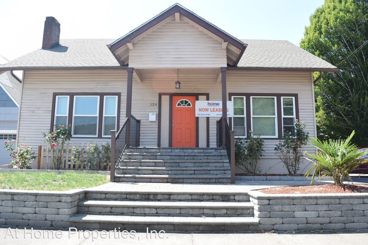 Foto principal - 124 NW 14th St