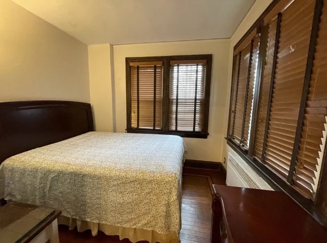 Foto del edificio - 459 Irving Ave