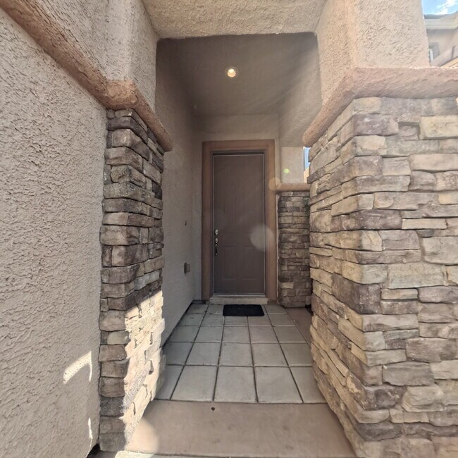 Building Photo - Beautiful Southwest 2-Story Home with Spacious Layout & Covered Patio