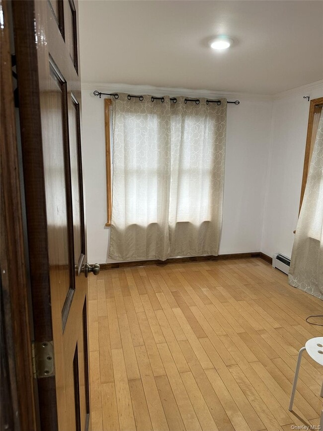 Foto del edificio - 168-04 35th Ave