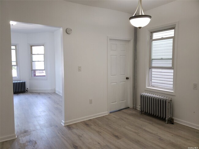 Building Photo - 35-39-39 98th St