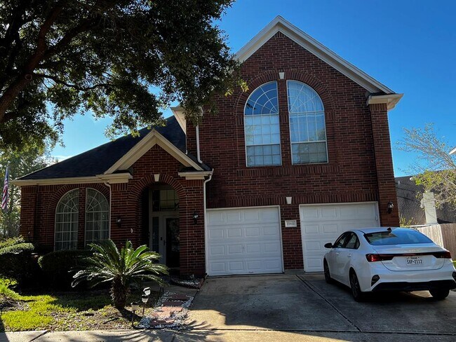 Building Photo - 15611 Brookwood Lake Pl