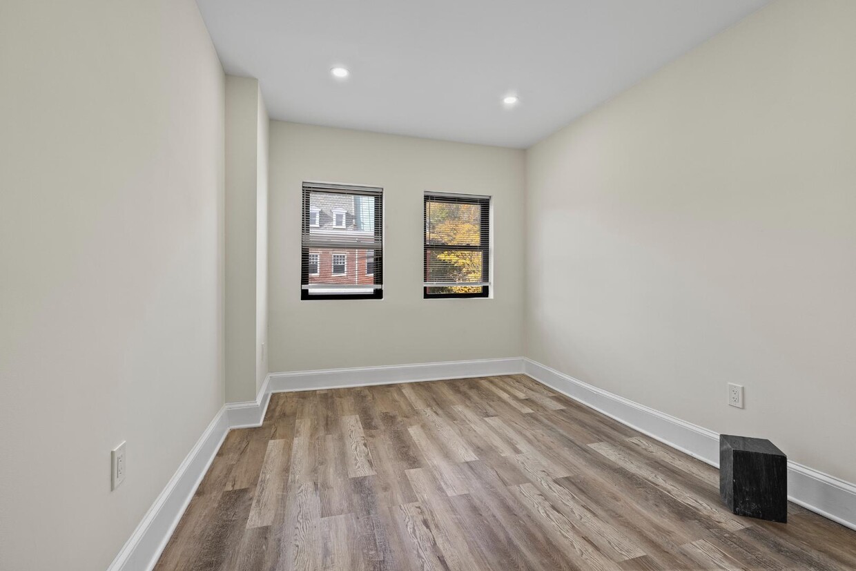 Foto principal - 2539 St Paul St