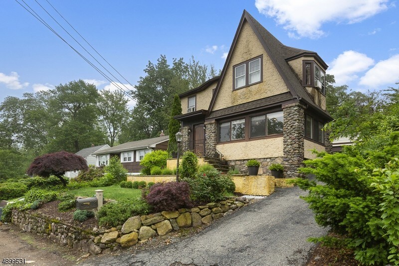 7 Longview Trail E, Denville, NJ 07834 House Rental in Denville, NJ