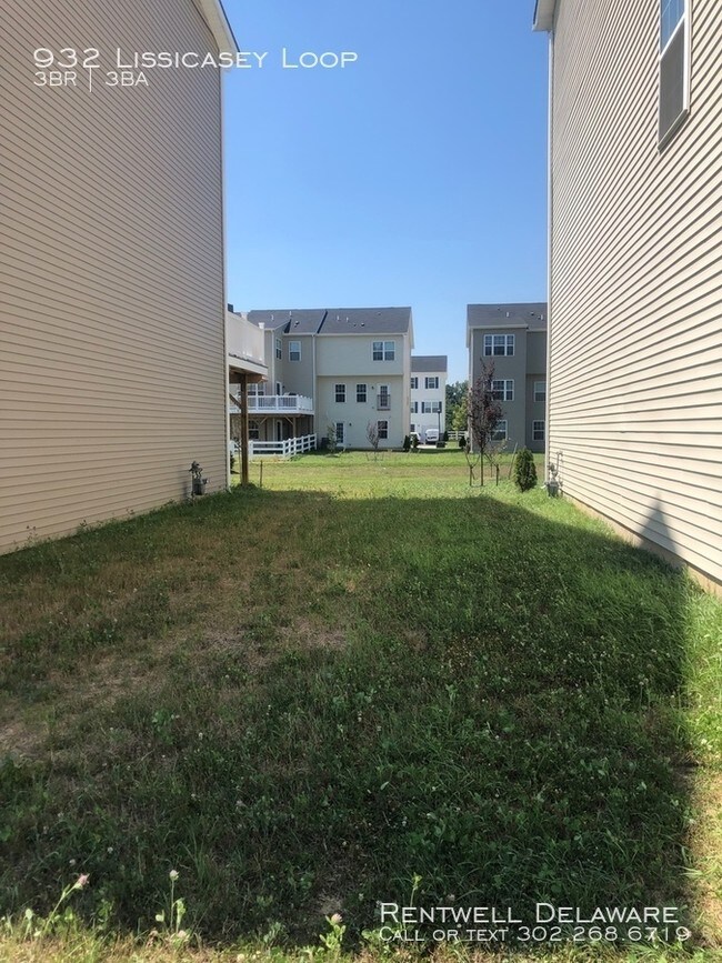 Building Photo - 932 Lissicasey Loop