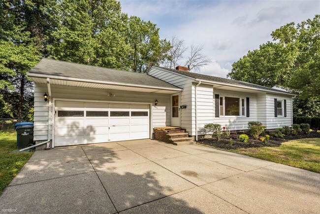 Building Photo - 5577 Fitch Rd