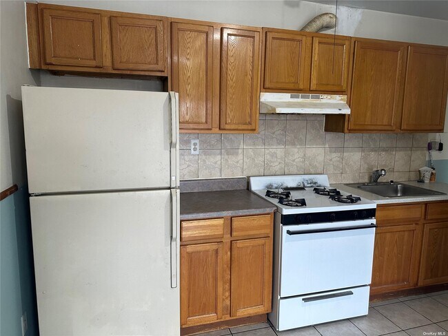 Foto del edificio - 52-11-35103 103rd St
