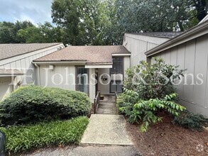 Building Photo - 218 Lamplighter Cir