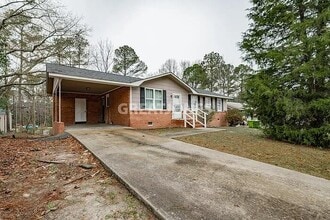 Building Photo - 321 Briercliff Dr
