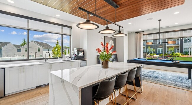 Foto del edificio - 1202 Marquis Pkwy