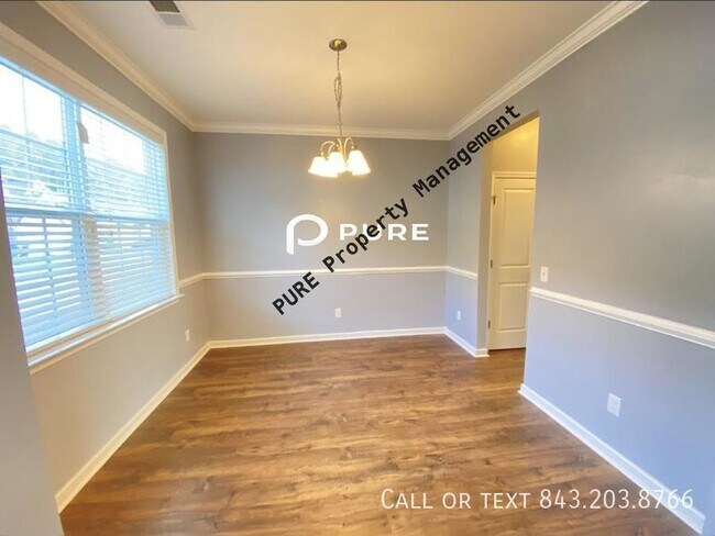 Building Photo - Stunning Foxbank Plantation Home!!