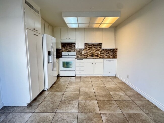 Foto del edificio - Charming 3 Bedroom in Thousand Oaks
