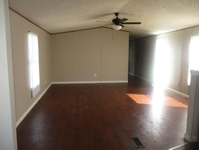 Foto del edificio - 222 Tyler St