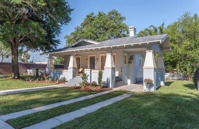 Foto del edificio - 5406 N Suwanee Ave