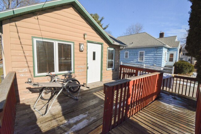 Foto del edificio - For Rent: 2 Bed, 1 Bath Home Near Mayo Clinic