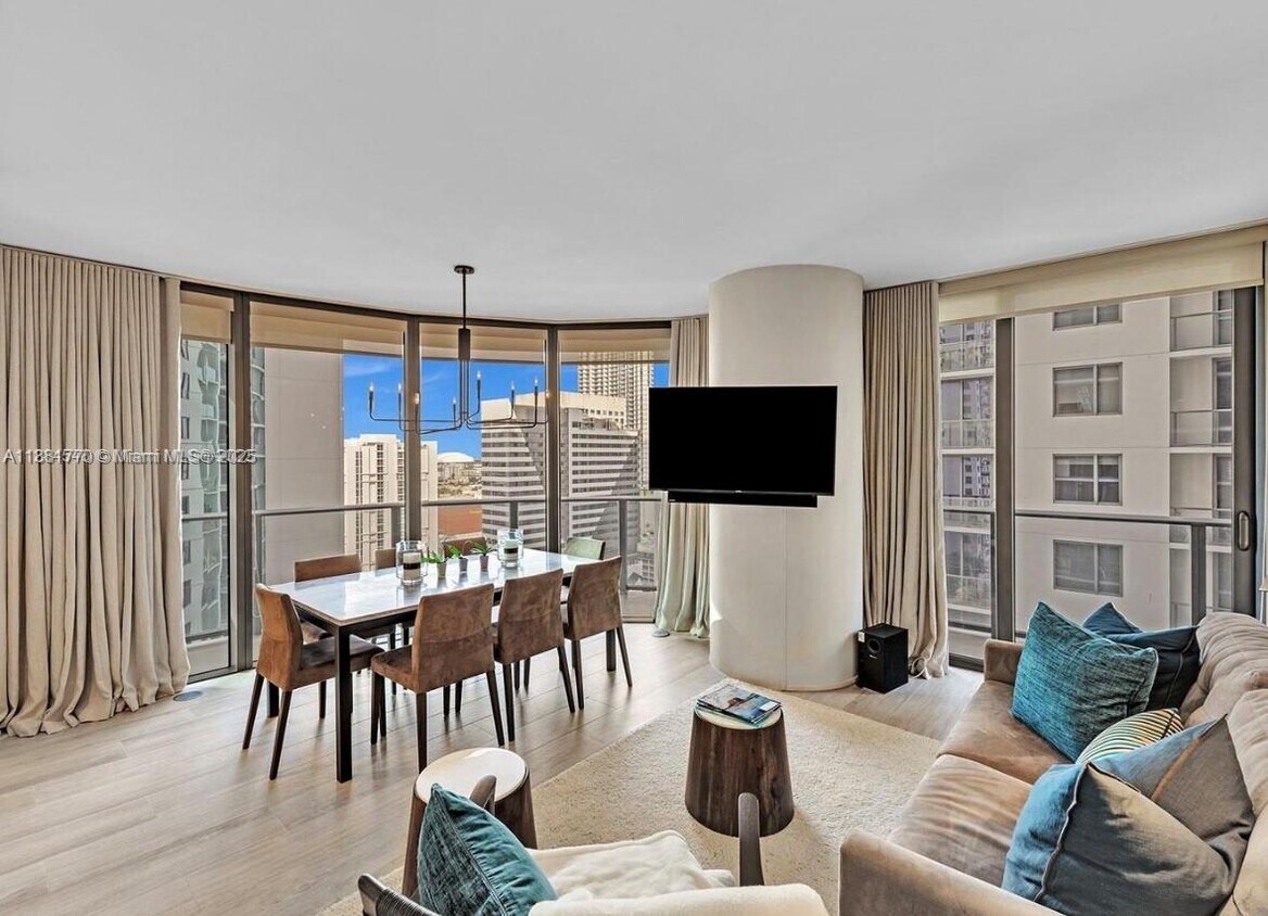 Foto principal - 55 SW 9th St