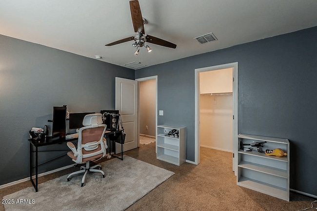 Building Photo - 8721 S 253rd Dr