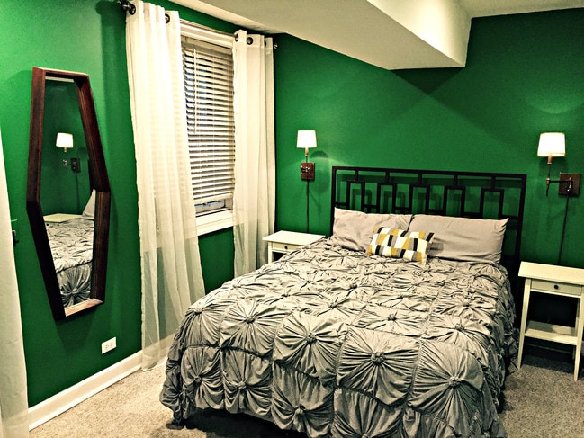 Master Bedroom (wall color is now cream) - 551 W Roscoe St