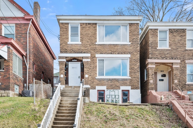 Building Photo - 2811 Brentwood Ave