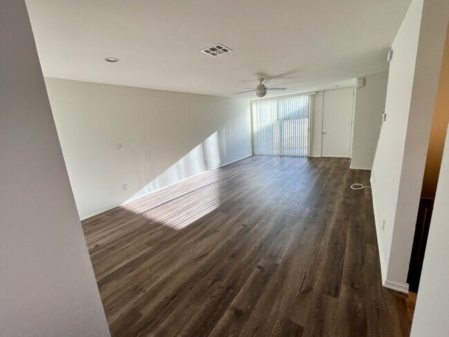 Living room1 - 5215 Sepulveda Blvd